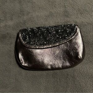 Elegant Silver Metallic Evening, Cocktail, Formal, Night Out, Clutch Bag